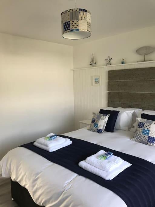 Perfect 4 Cpls & Families . Close To Everything Villa Pentraeth Bagian luar foto